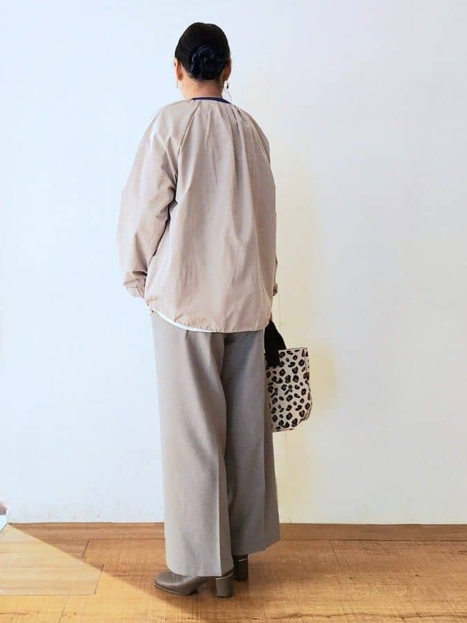 くまさんの「SHOO･LA･RUE｜【S-LL】オンとオフどちらにも使える 軽量なノーカラーブルゾン」を使ったコーディネート