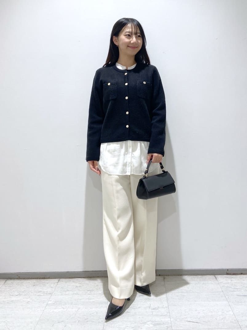 meiさんの「INDIVI｜【ミニブークレ素材】ジャケットライクカーディガン」を使ったコーディネート