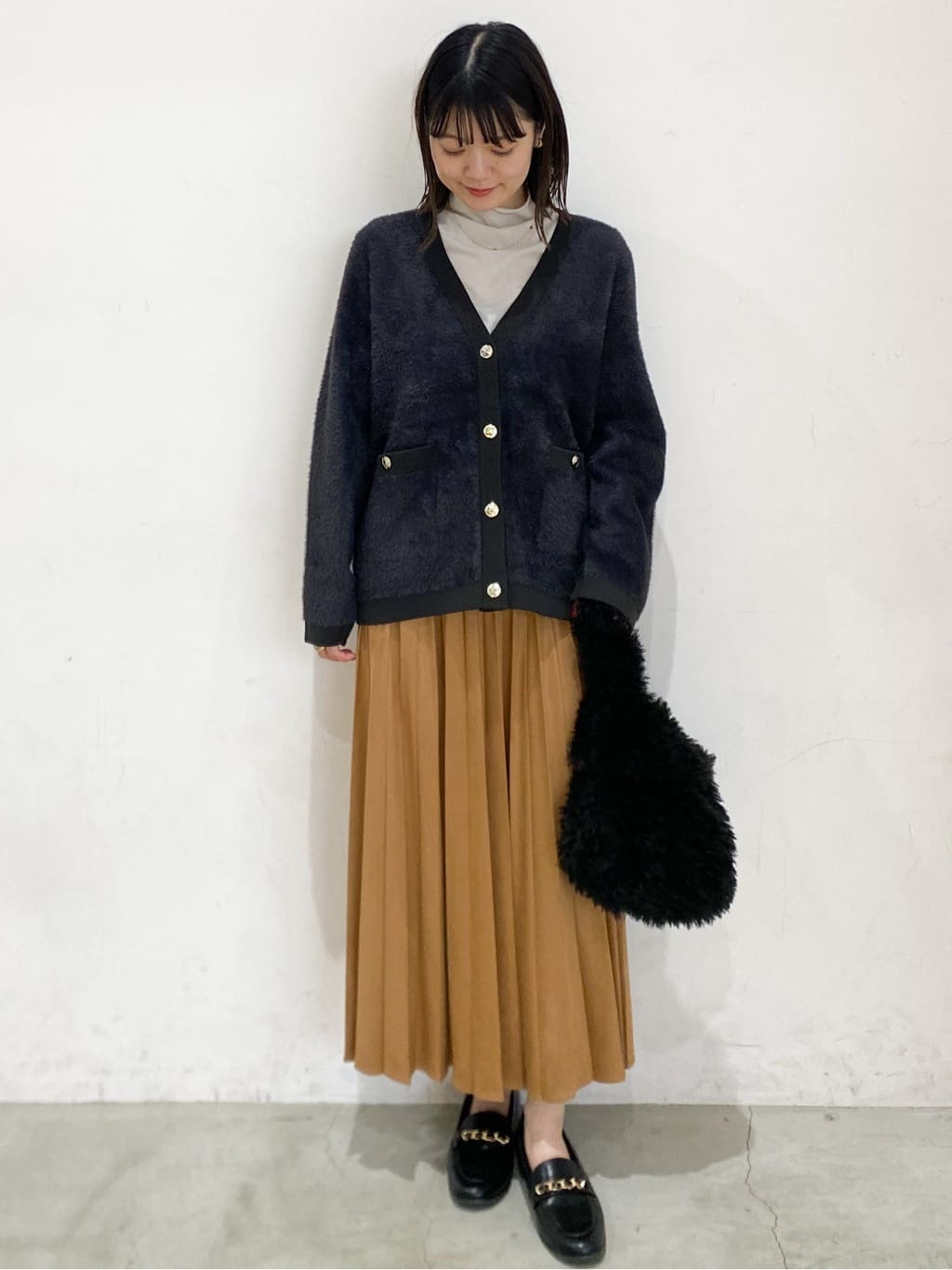 haruさんの「OPAQUE.CLIP｜シアーハイネックトップス【洗濯機OK】」を使ったコーディネート