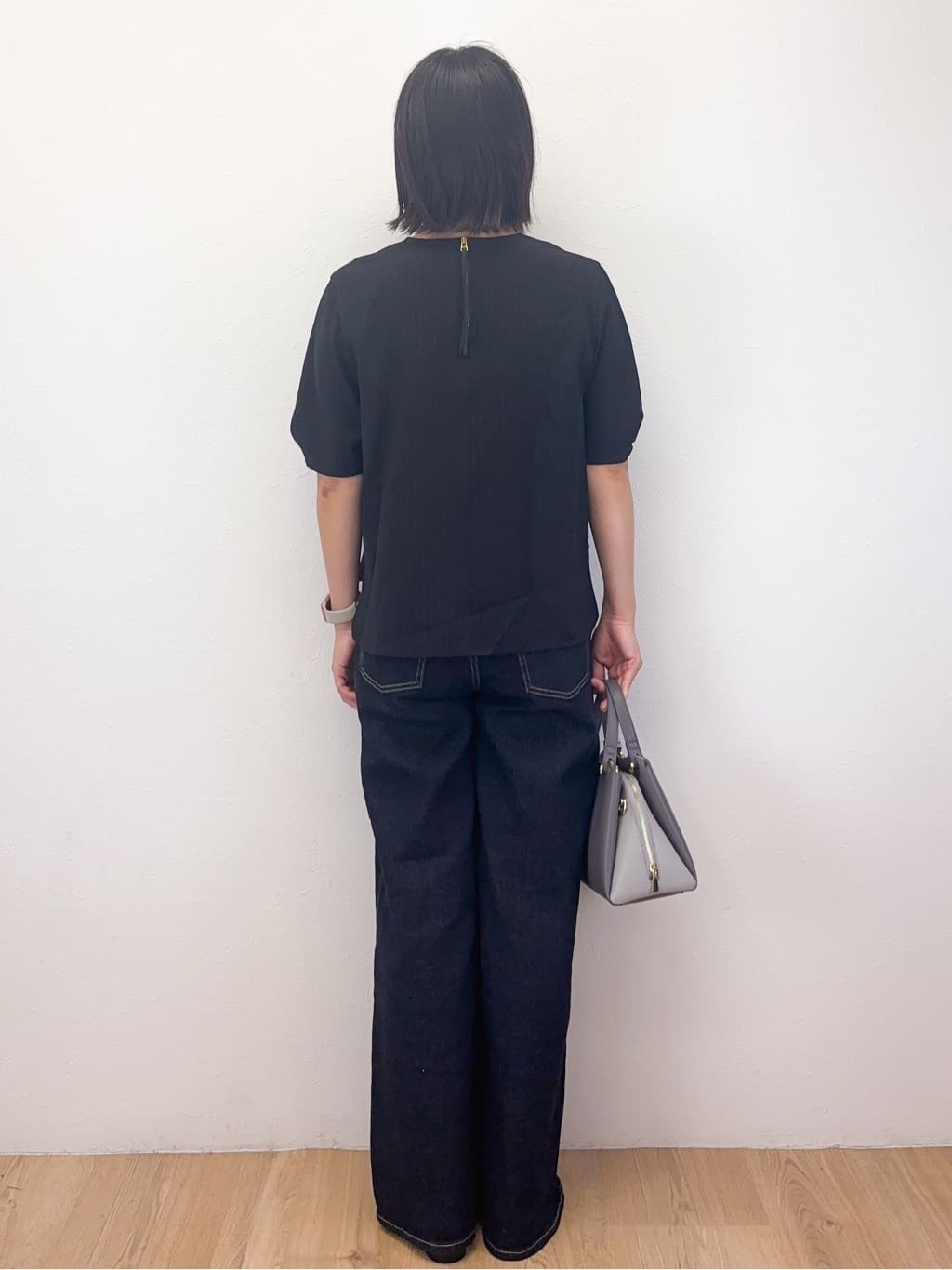 Takeさんの「OPAQUE.CLIP｜ラメストライプタックスリーブブラウス／セットアップ可【洗濯機洗い可／防シワ／吸水速乾】」を使ったコーディネート