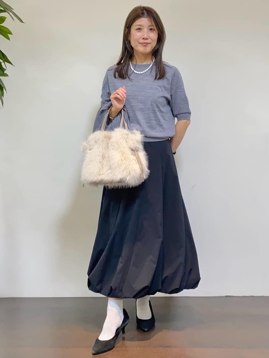 tomoさんの「UNTITLED｜【アンサンブル可/洗える/Vネック】ウールシルクカーディガン」を使ったコーディネート