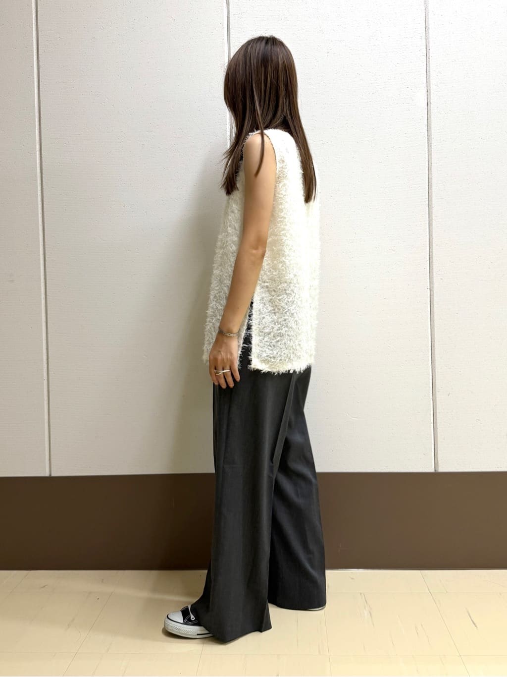 mamiさんの「INDIVI｜【インナーとしても活躍！】フリンジジャカードチュニック」を使ったコーディネート
