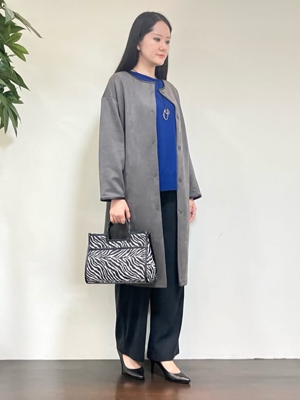 カレンさんの「UNTITLED｜【洗える/軽羽織り】マシュマロタッチ　スエード調コート」を使ったコーディネート
