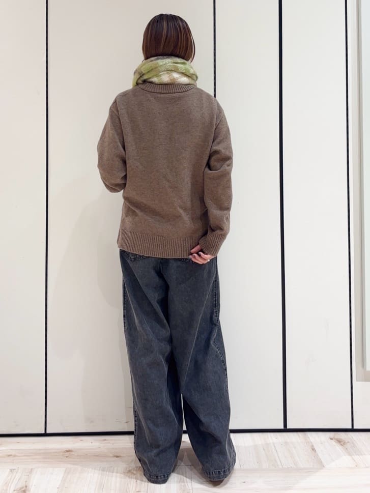ｓａｔｏｍｉさんの「SHOO･LA･RUE｜【S-LL/洗濯機可】ふわふわがやみつきになる柔らかさ スウェットライクロゴニット」を使ったコーディネート