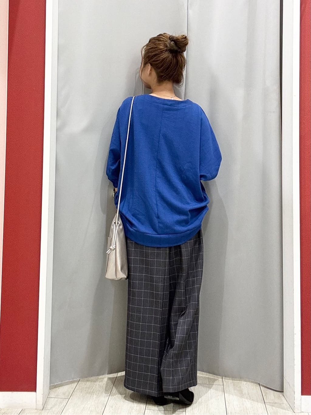 shioさんの「SHOO･LA･RUE｜【高レビュー/体型カバー】しながらスマートに魅せる ラインジャカードコーディガン」を使ったコーディネート