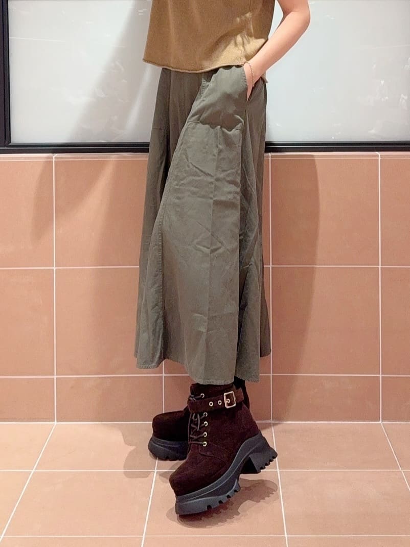 kaoriさんの「ESPERANZA｜レースアップバックル厚底ブーツ」を使ったコーディネート