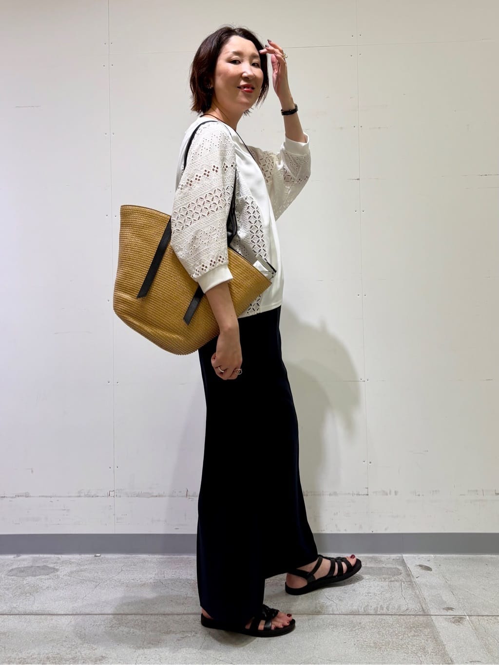 yuriさんの「INDIVI｜【着る日傘／遮熱／UVケア】ワイドパンツ」を使ったコーディネート