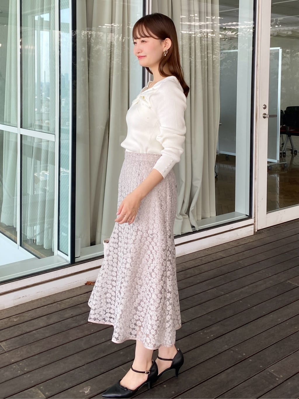 みさかさんの「index｜小花刺繍チュールマーメイドスカート【洗濯機OK／抗ピル】」を使ったコーディネート