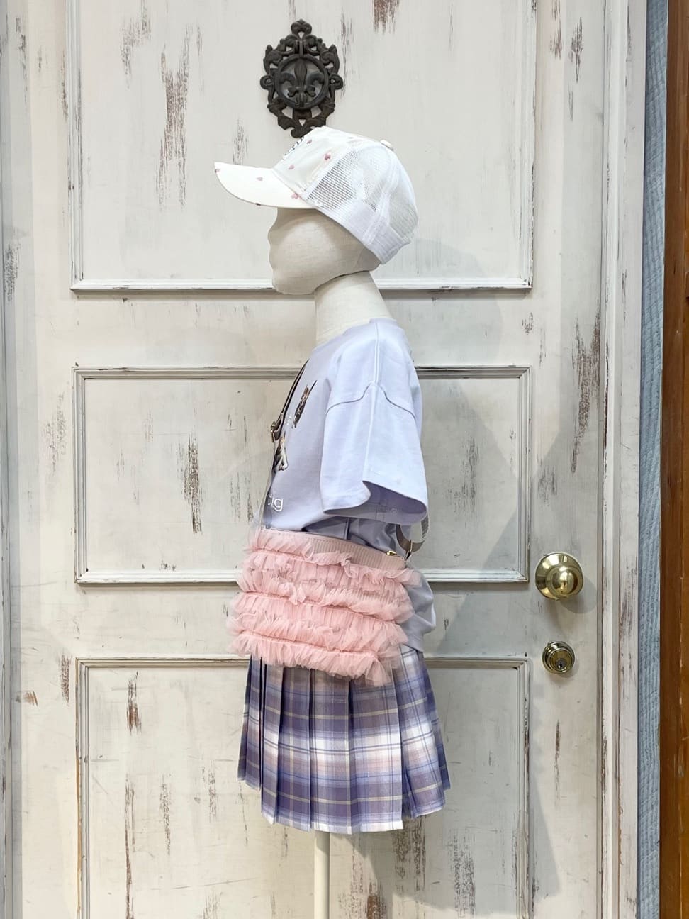 なつさんの「SHOO･LA･RUE｜【100-150cm】刺繍ロゴ転写プリントGIRLSTシャツ」を使ったコーディネート