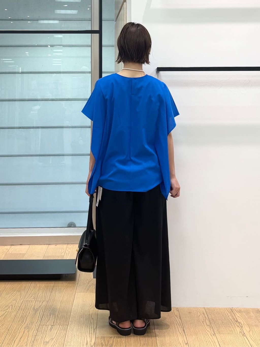 asamiさんの「INDIVI｜【洗える／清涼感◎】ワイドフレアパンツ／スカーチョ」を使ったコーディネート