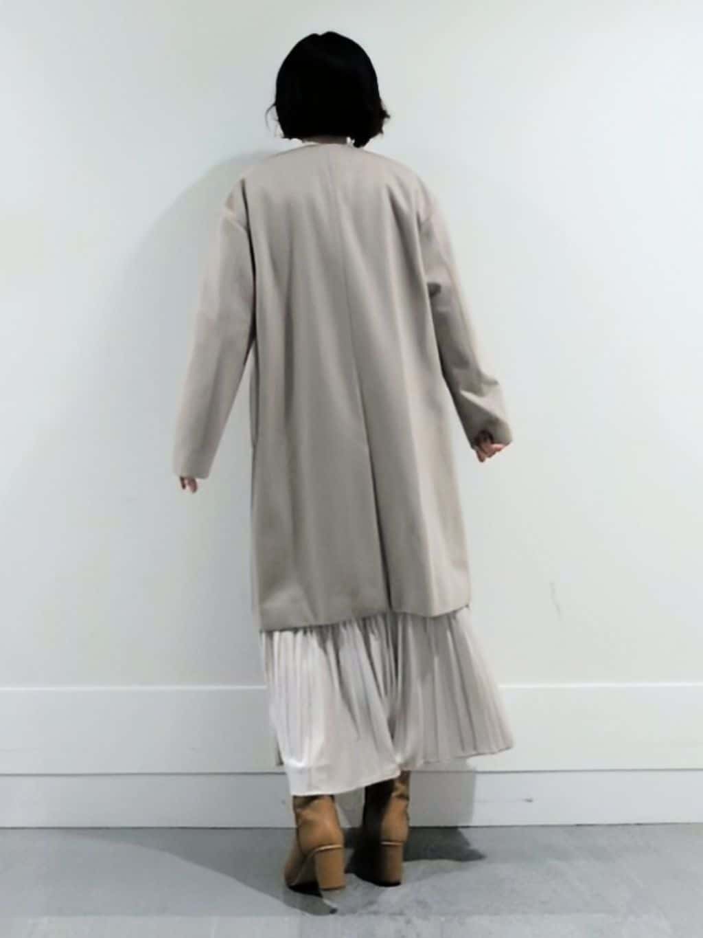 ミズタさんの「UNTITLED｜【日本製／通勤／フォーマル】カシミヤ混ノーカラーコート」を使ったコーディネート