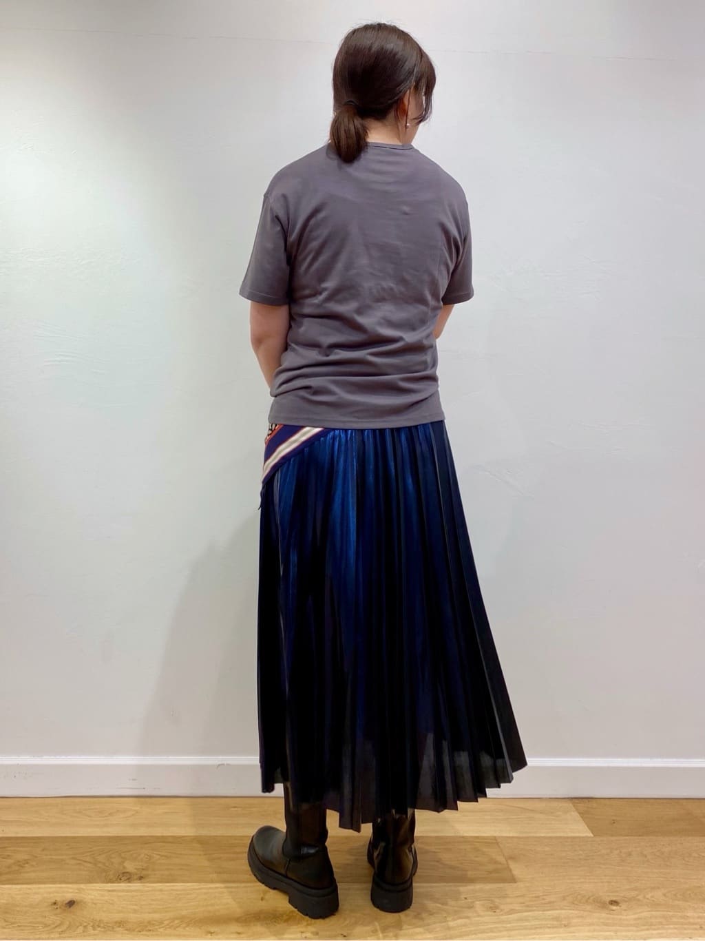 Sawaguchiさんの「DRESSTERIOR｜◆20／1シルケット風天竺Tシャツ」を使ったコーディネート