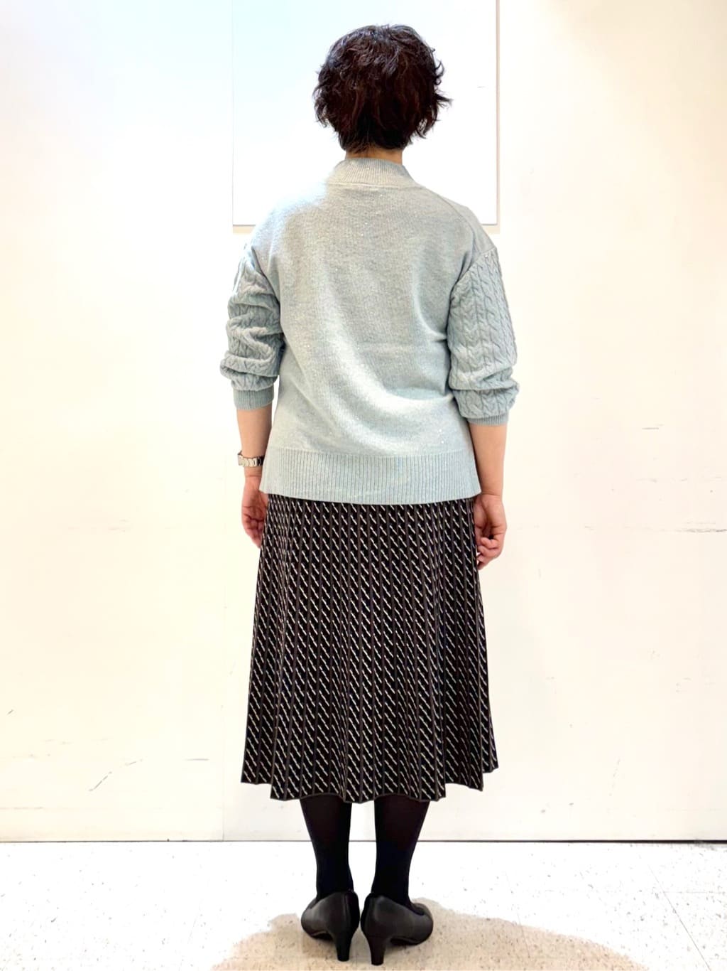 ヤスコさんの「Reflect｜【一枚で着映え◎／ゆったりシルエット】ラメ&times;スパンコールウール混ニット」を使ったコーディネート