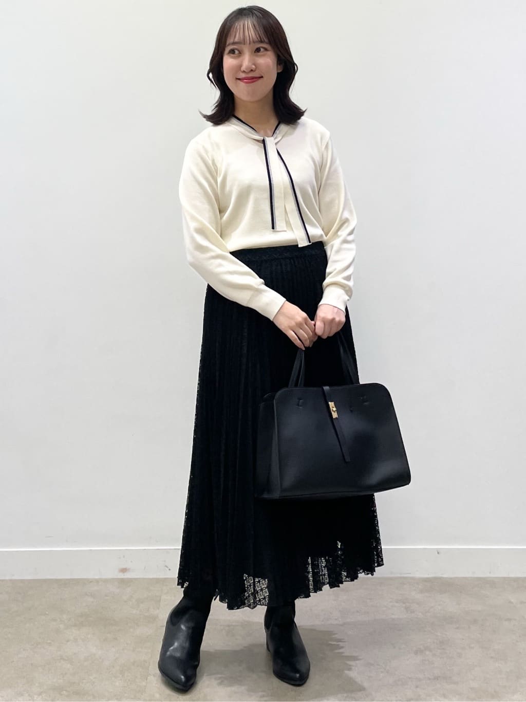 yukariさんの「Reflect｜【イージーケア】サークルダイヤ柄レースプリーツスカート」を使ったコーディネート