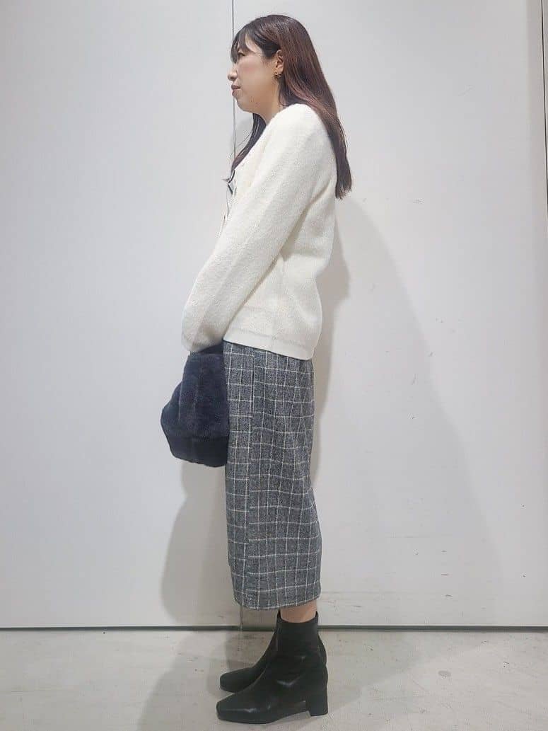 hmさんの「OPAQUE.CLIP｜ロングロゴTシャツ【洗濯機OK】」を使ったコーディネート