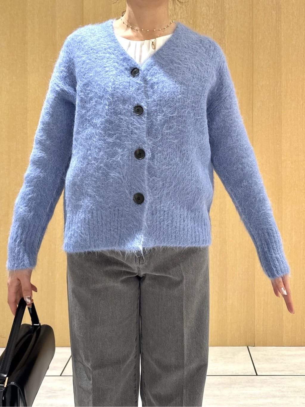 nanaさんの「UNTITLED｜【ゆったり】アルパカ混シャギー カーディガン」を使ったコーディネート
