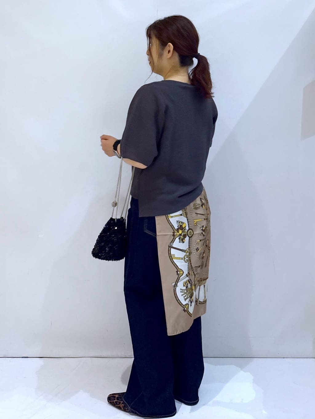 nakkoさんの「OPAQUE.CLIP｜ガーターボリュームスリーブニット【UVケア／洗濯機洗い可】」を使ったコーディネート