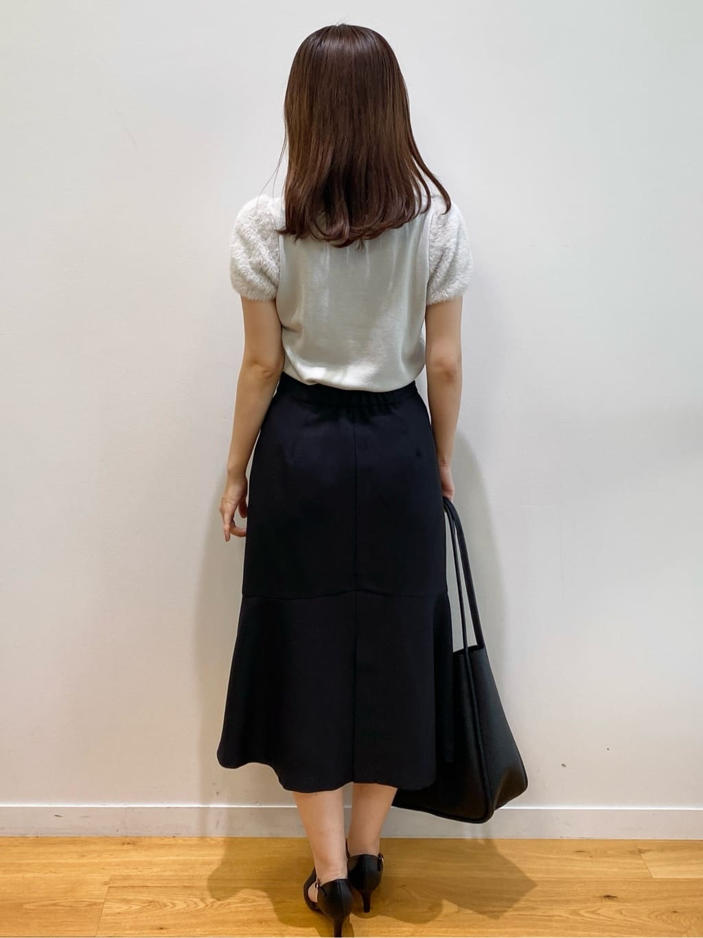 みさかさんの「index｜バックフレアマーメイドスカート【洗濯機洗い可／イージーアイロン】」を使ったコーディネート