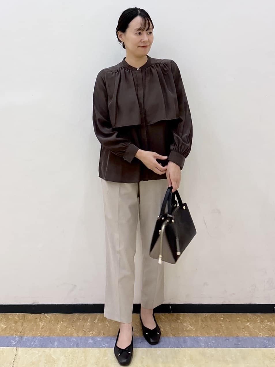 akariさんの「index｜ウールライクストレッチテーパードパンツ／セットアップ対応【洗濯機OK】」を使ったコーディネート