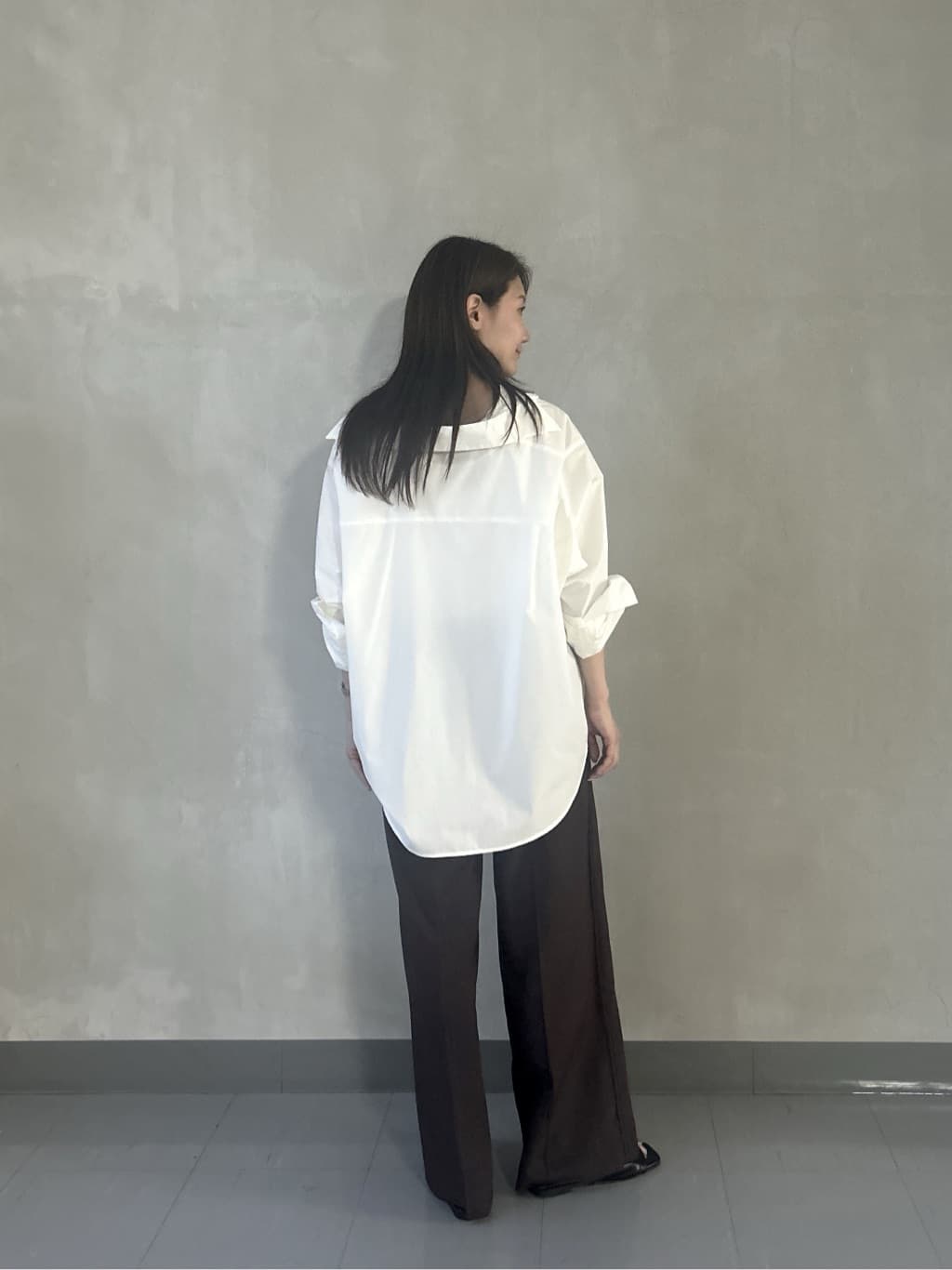 takaさんの「INDIVI｜Comfy SET UP｜イージーストレートワイドパンツ【セットアップ対応／通勤/カセット服】」を使ったコーディネート