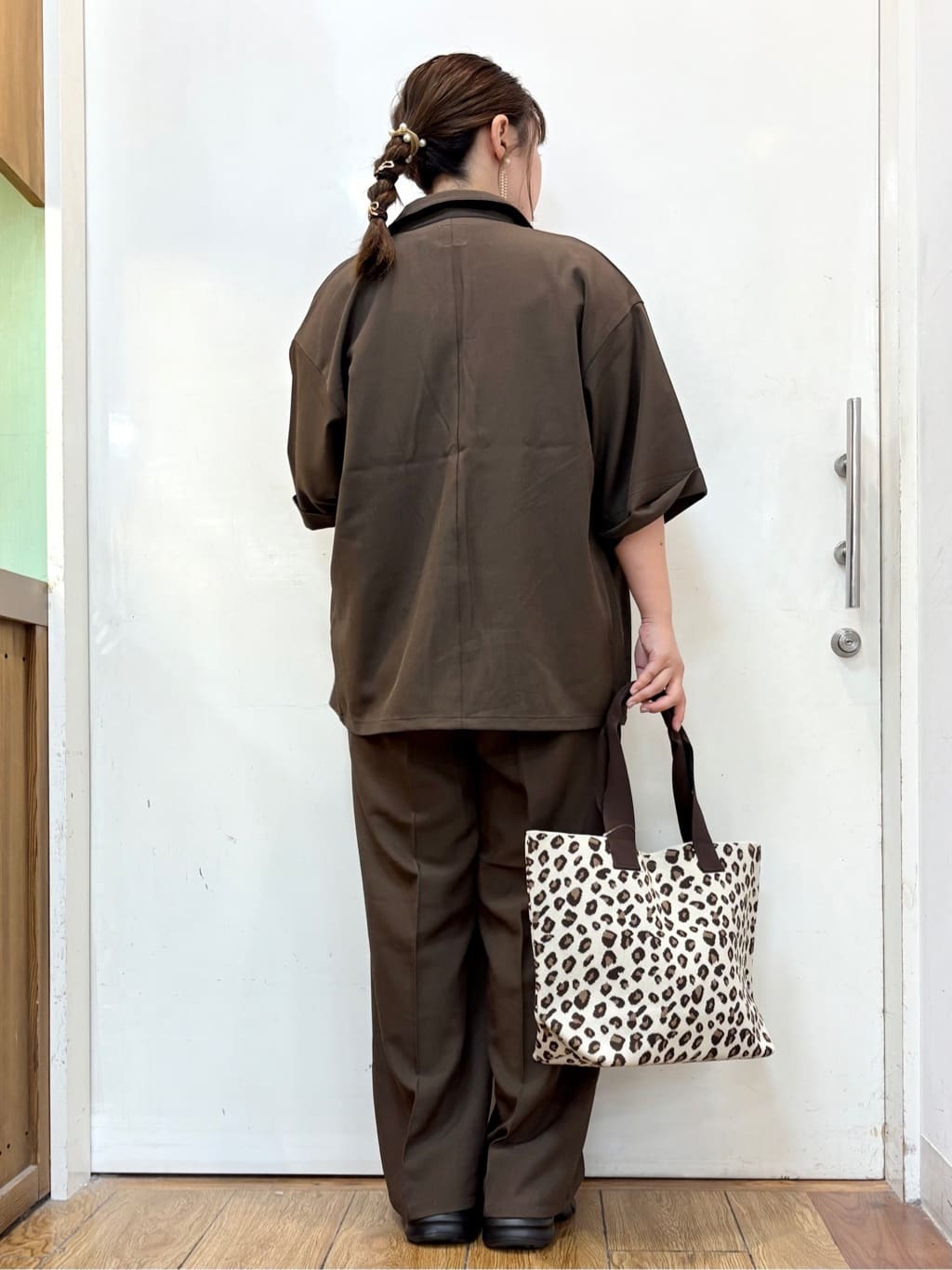 だいわさんの「SHOO･LA･RUE｜【S-LL/ひんやり/UV】選べる6柄でそれぞれ欲しくなる プリントTシャツ」を使ったコーディネート