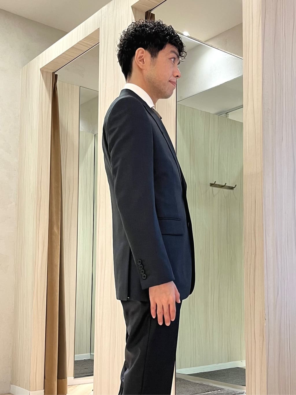 URAさんの「TAKEO KIKUCHI｜【ウールカシミヤブレンド】ビーバー調 スタンドカラー コート」を使ったコーディネート