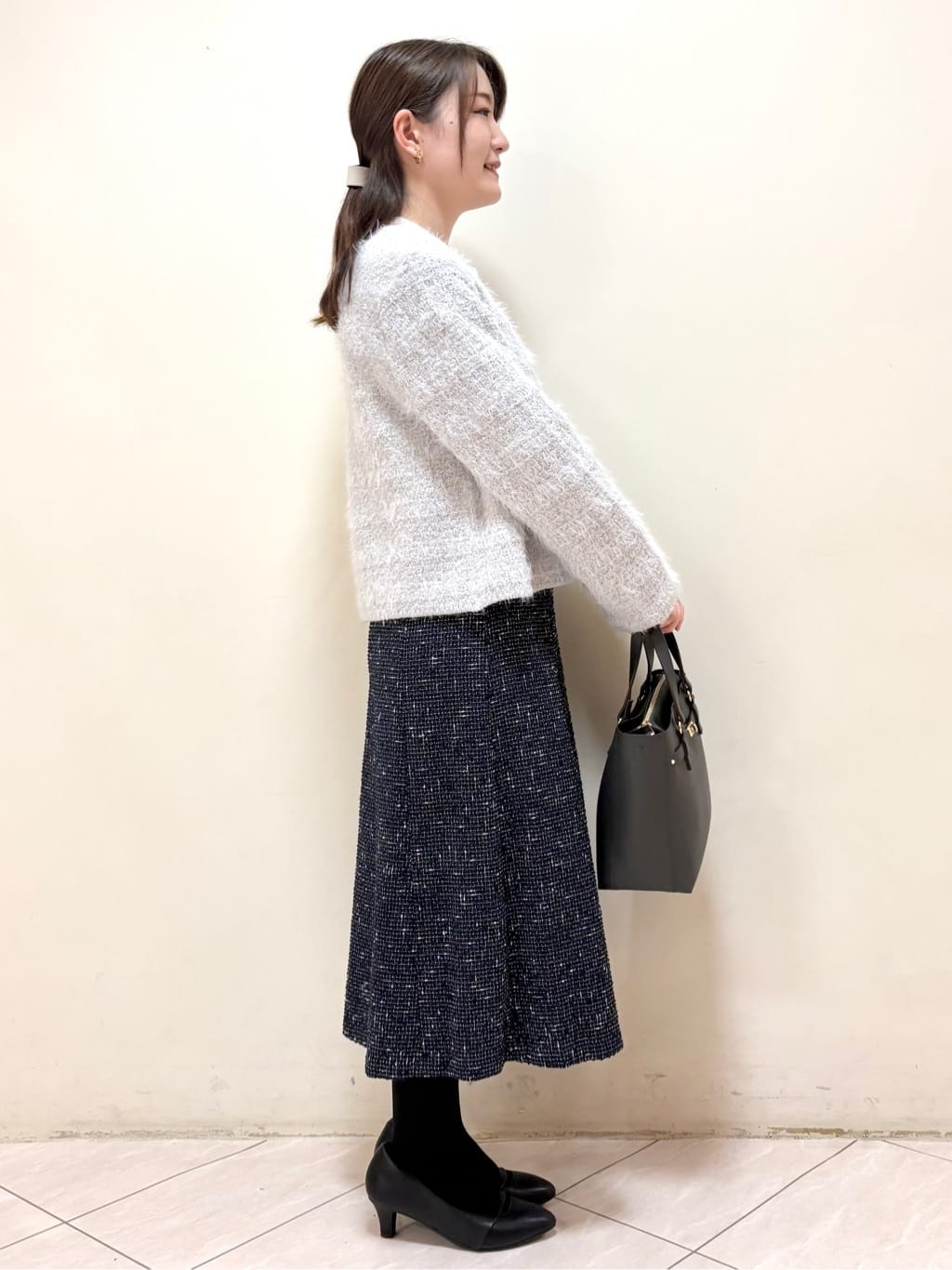 mikiさんの「Reflect｜【お食事会やお出かけに◎】ふんわりジャカード編みカーディガン」を使ったコーディネート