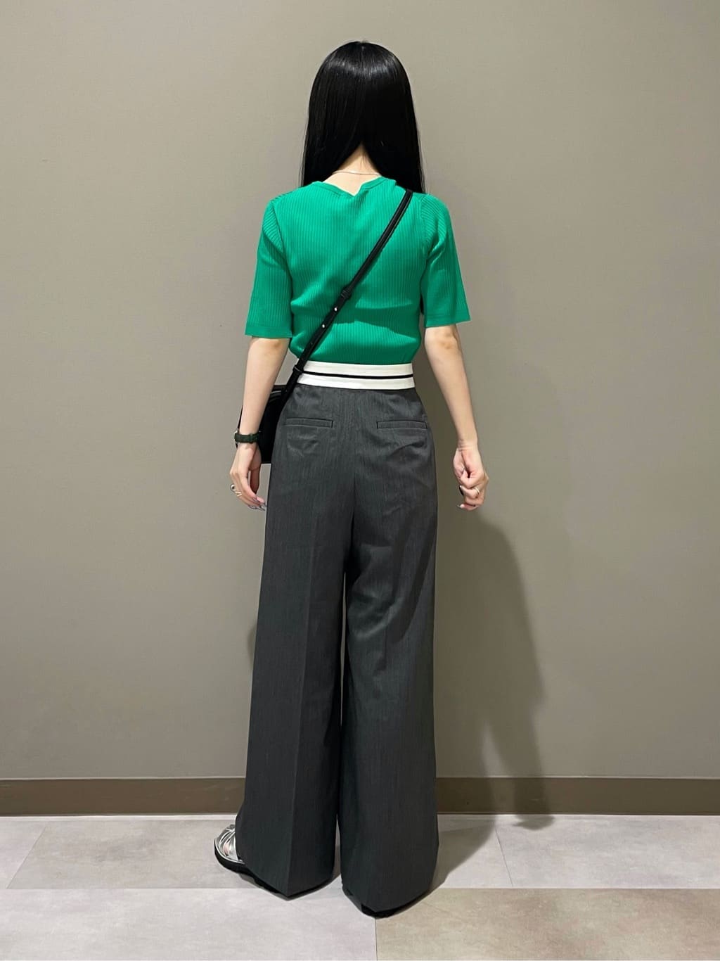 KEIKOさんの「INDIVI｜【インナーで活躍／アンサンブル】クルーネック半袖ニット」を使ったコーディネート