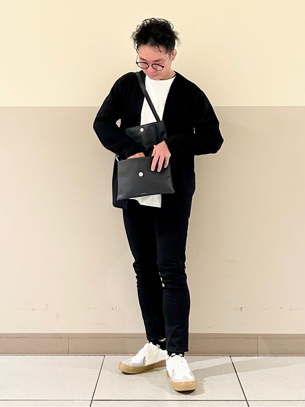 KENJI Iさんの「THE SHOP TK｜【セットでお買い得！！】長袖カーディガン＋半袖Tシャツ　洗濯機OK/吸水速乾(Tシャツのみ)」を使ったコーディネート
