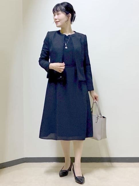  beni_gingerさんの「Reflect｜【チェーン長さ調節可】リーフパーツ&times;淡水パールネックレス」を使ったコーディネート
