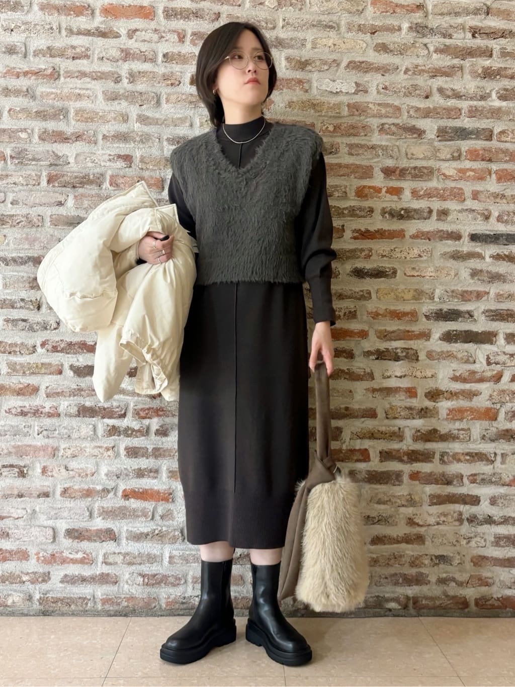 しばさんの「THE SHOP TK｜【ぎゅっとされているような暖かさ】撥水中綿ブルゾン」を使ったコーディネート