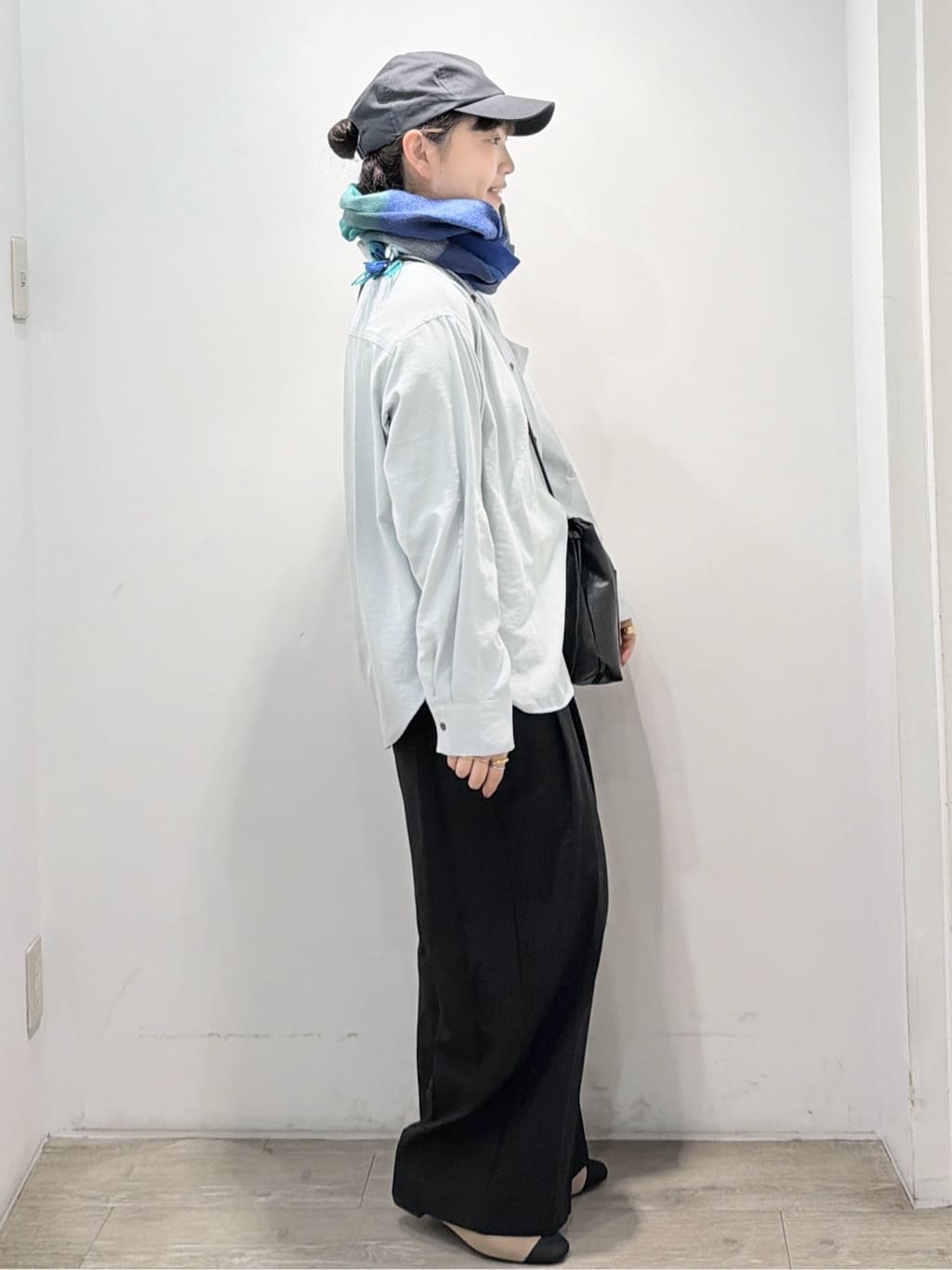 sumicaさんの「OPAQUE.CLIP｜スエードライクシャツ【洗濯機OK】」を使ったコーディネート