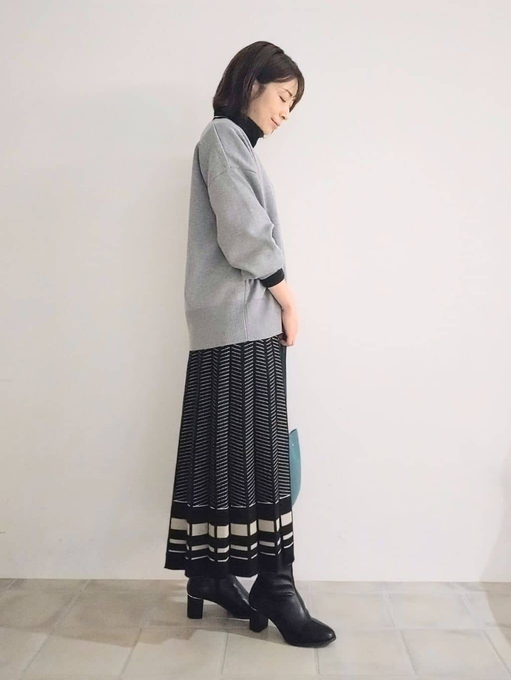 miomioさんの「SHOO･LA･RUE｜ストレッチブーツ」を使ったコーディネート