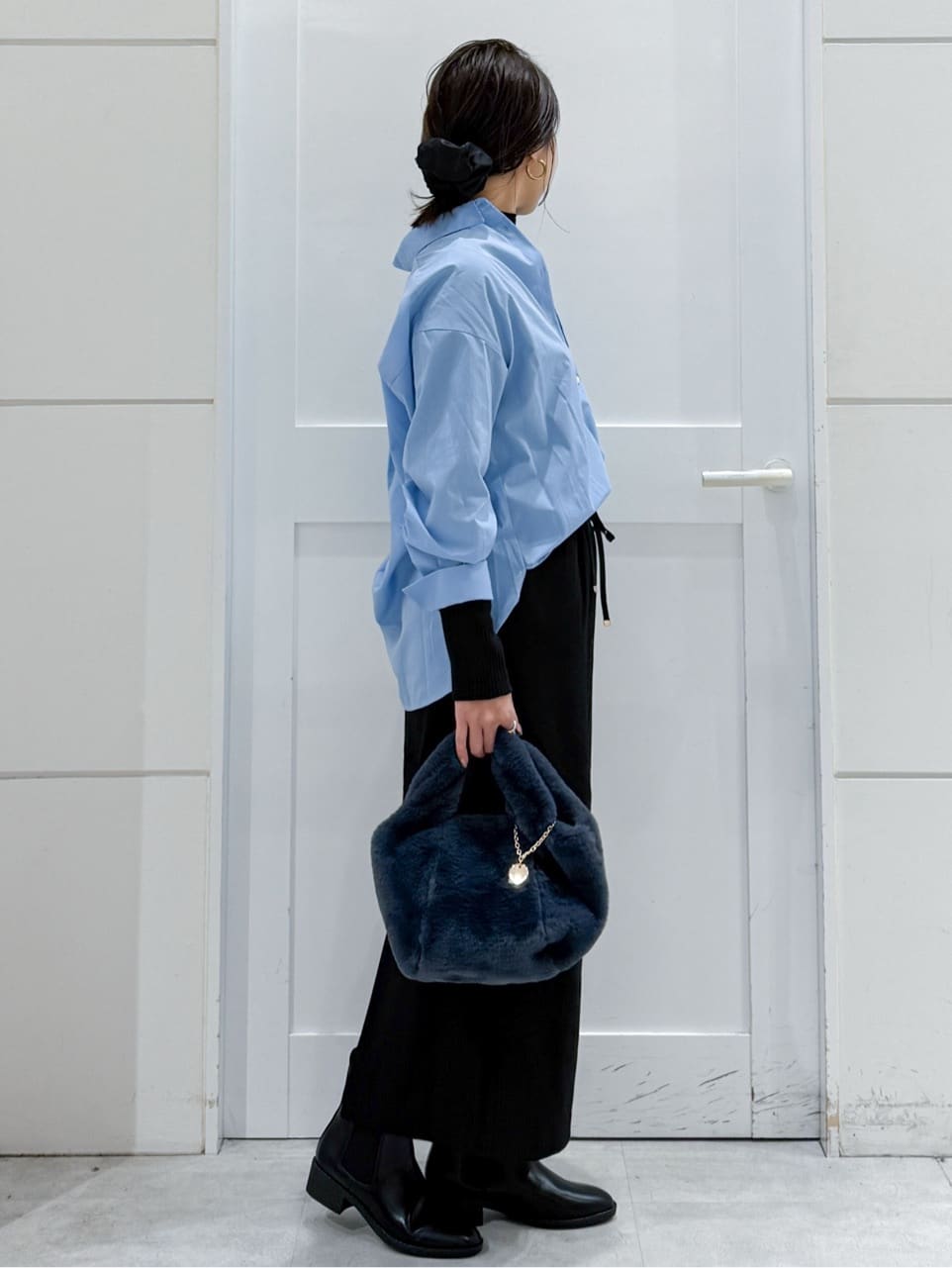 yuka.aさんの「OPAQUE.CLIP｜ポケット刺繍レギュラーカラーシャツ【洗濯機OK】」を使ったコーディネート
