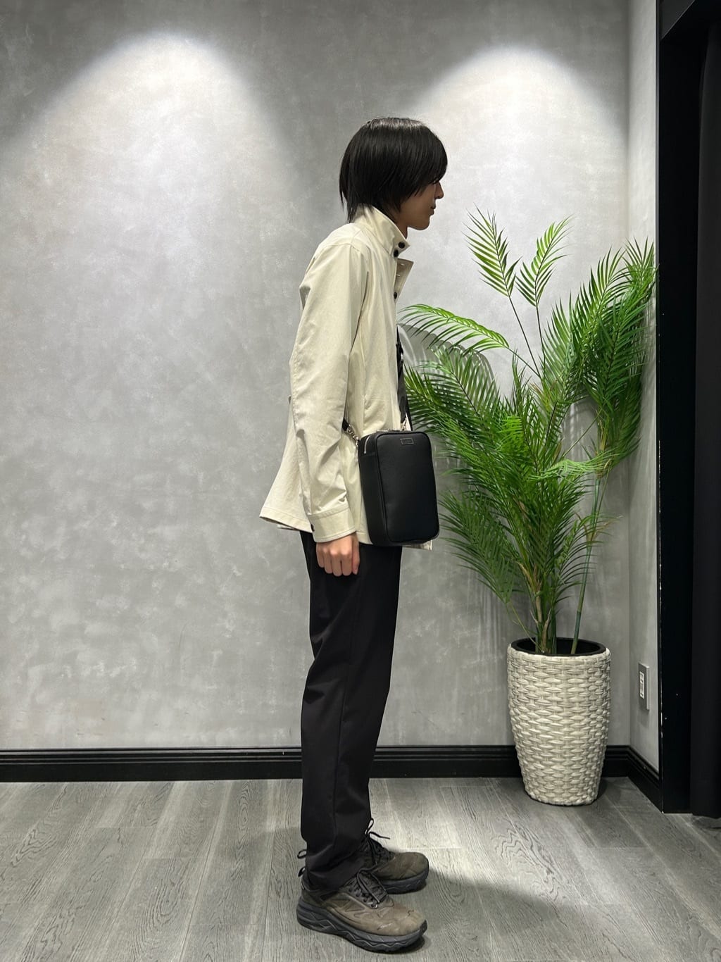 ruiさんの「TAKEO KIKUCHI｜【3D ナイロン ストレッチ】スタンドカラー シャツブルゾン」を使ったコーディネート