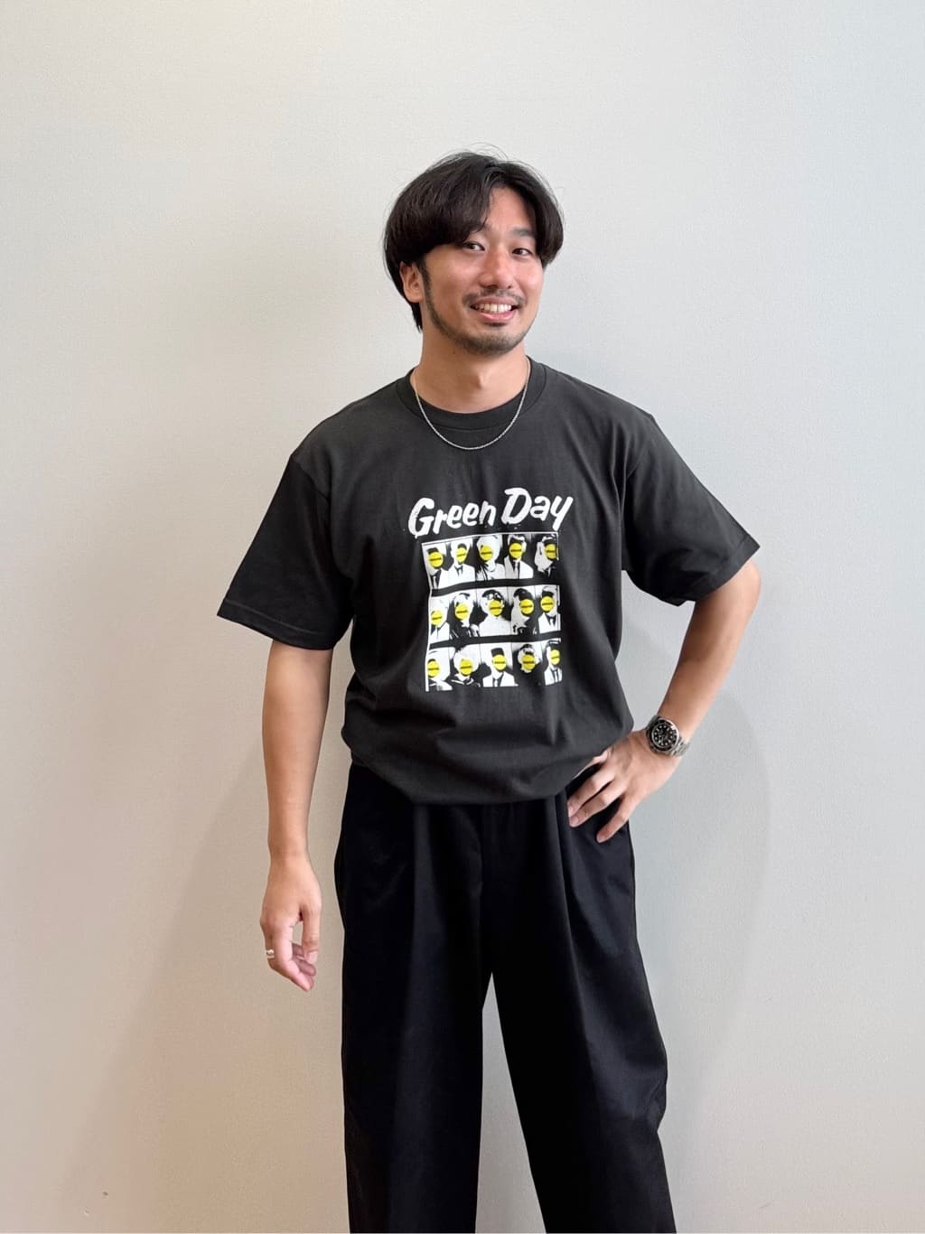 kenshiさんの「OPAQUE.CLIP｜ロックTシャツ別注アソート【GREEN DAY／METALLICA／THE BEATLES】」を使ったコーディネート