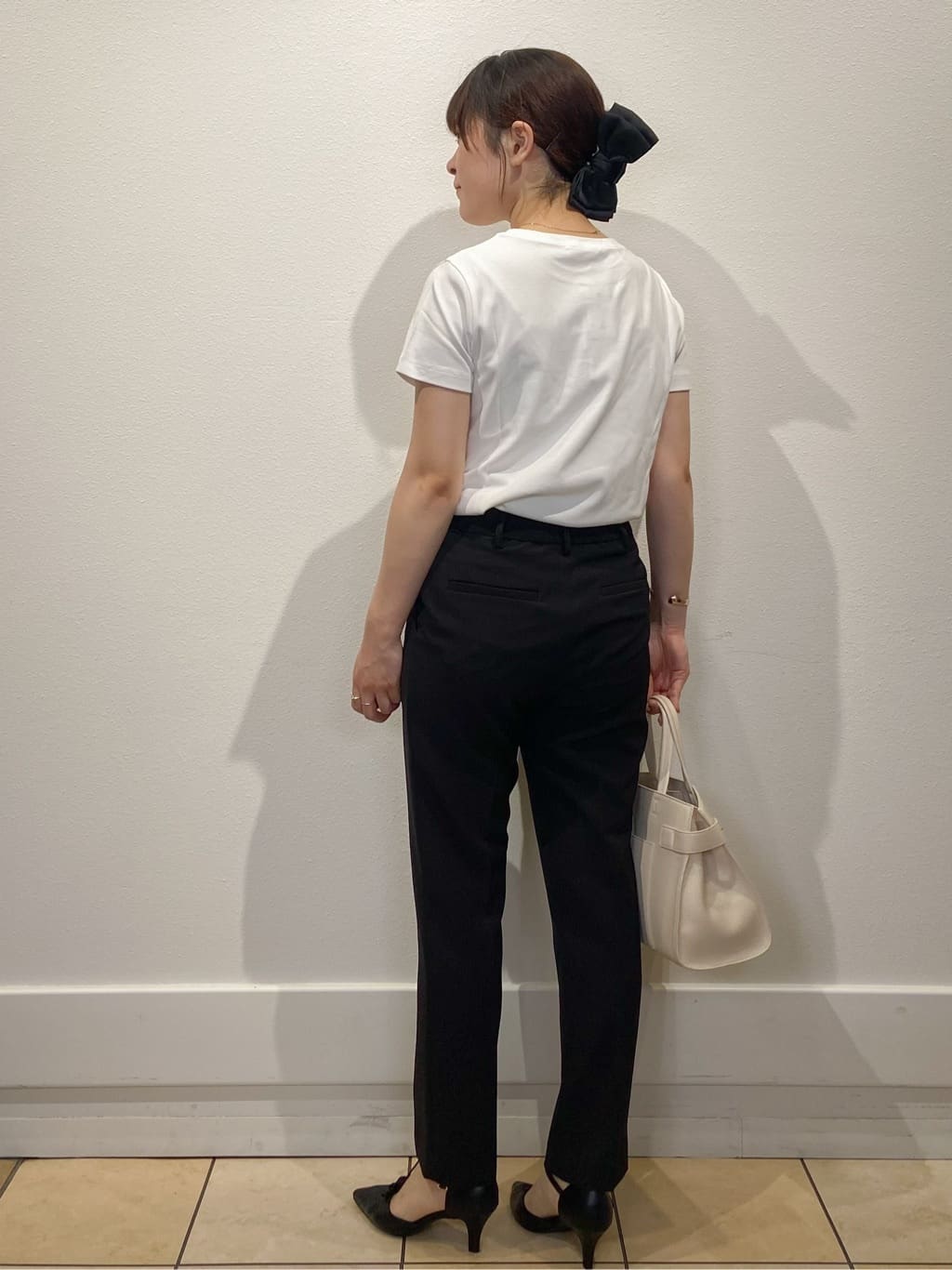 kimiさんの「index｜《S-LLサイズ》フロッキーロゴTシャツ【接触冷感／UVケア／洗濯機洗い可】」を使ったコーディネート