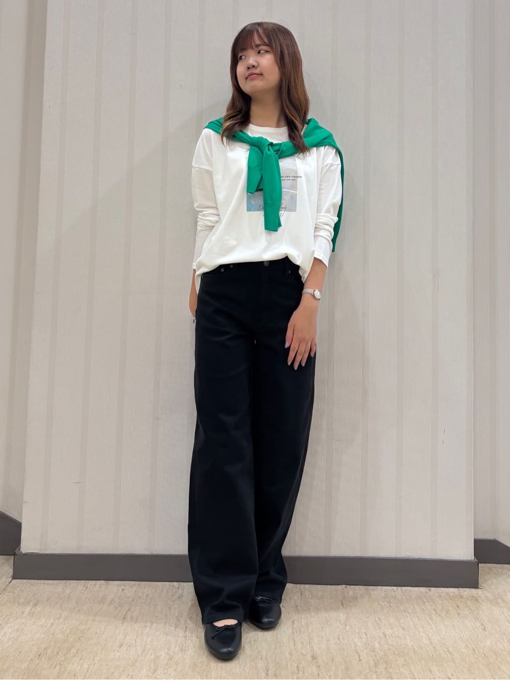 ちひさんの「INDIVI｜スゴラク バレーシューズ」を使ったコーディネート