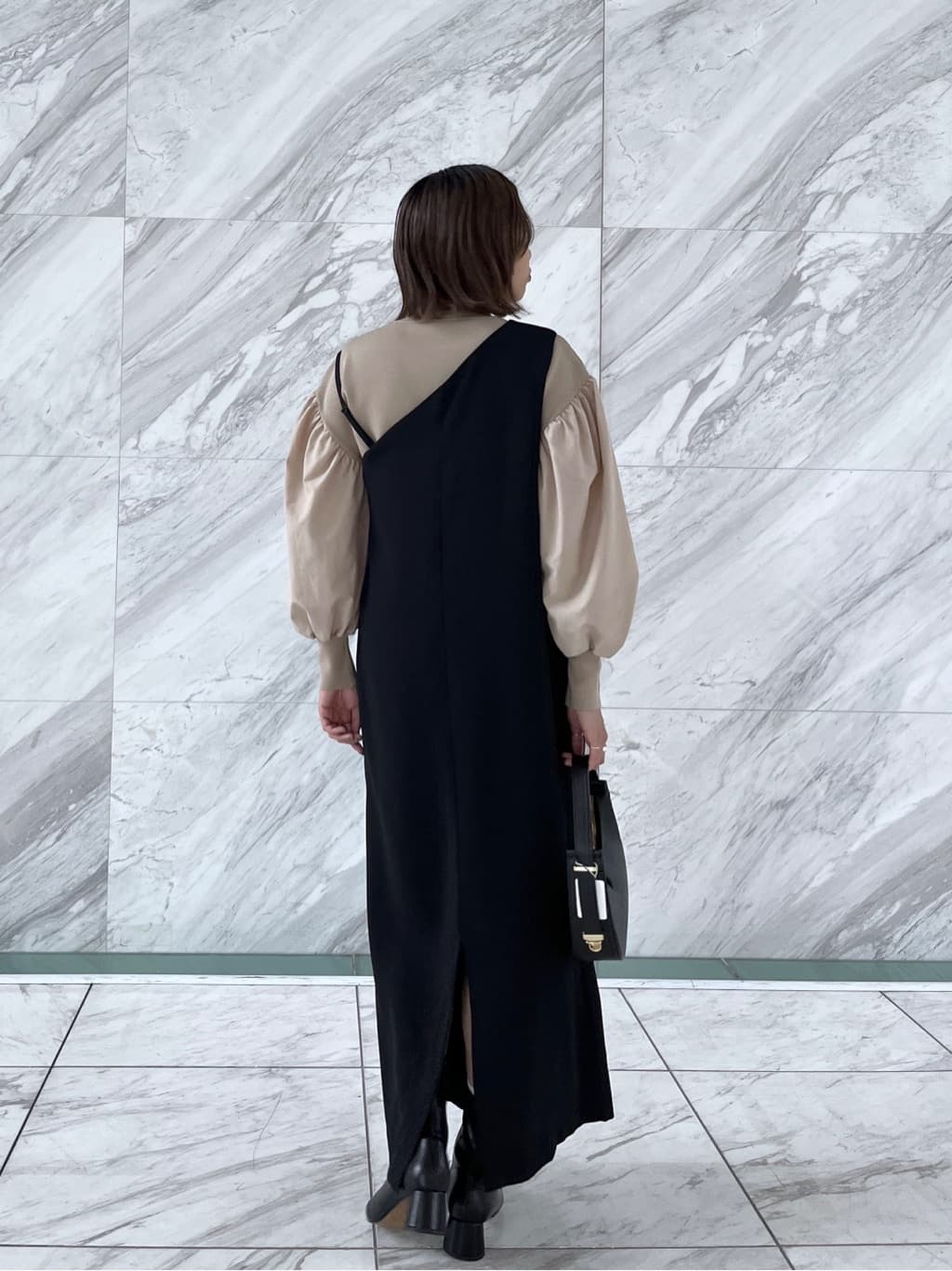 Harukaさんの「INDIVI｜【MILLELA FIRENZE】ショルダームーンバッグ」を使ったコーディネート