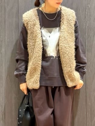 meiさんの「SHOO･LA･RUE｜グラフィックアソート裏毛スウェット」を使ったコーディネート