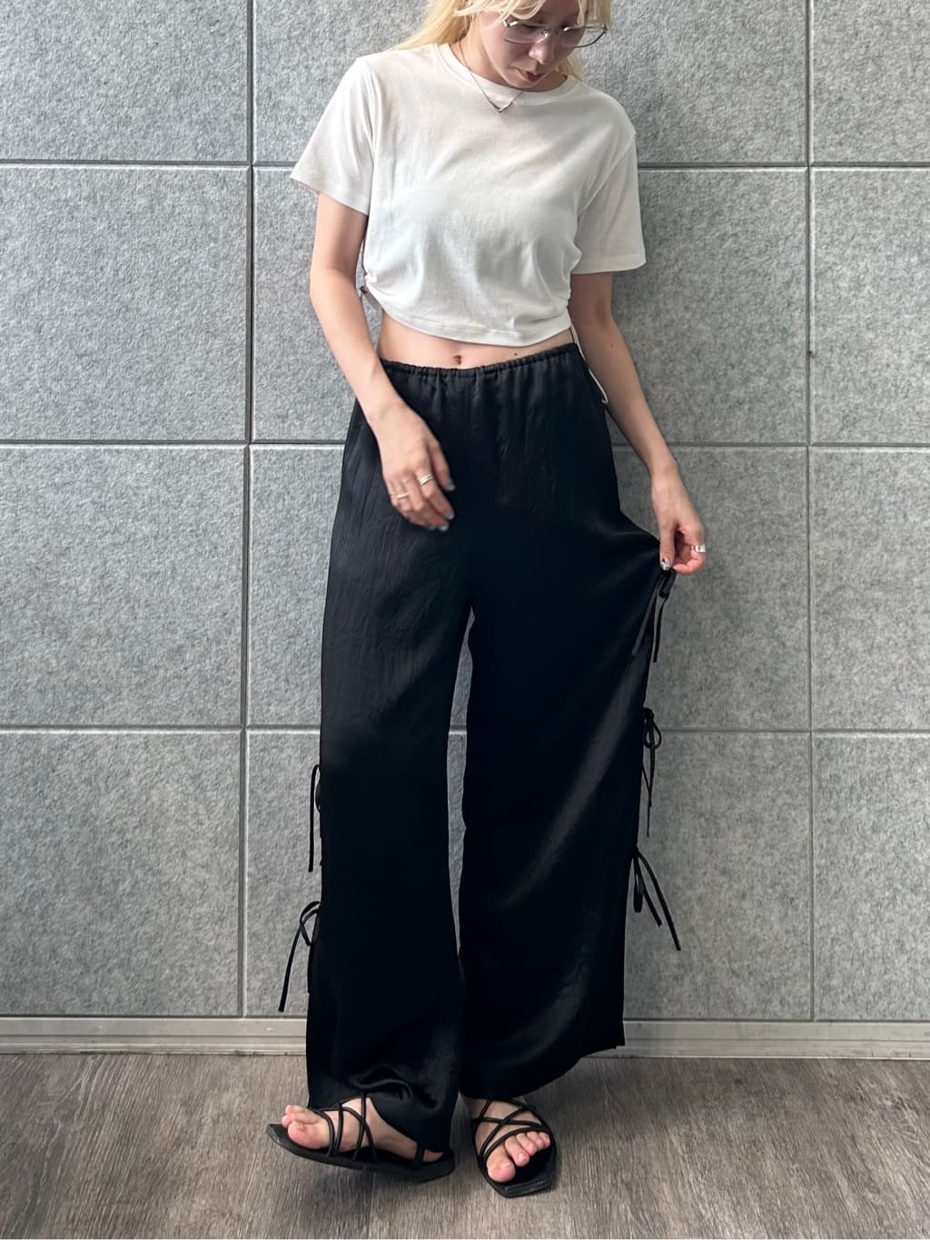 honoka Aさんの「CODE A｜drawstring crop tee」を使ったコーディネート