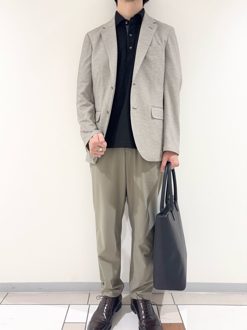 及川さんの「TAKEO KIKUCHI｜【抗菌防臭／9色5サイズ展開】ハニカムメランジ ポロシャツ」を使ったコーディネート