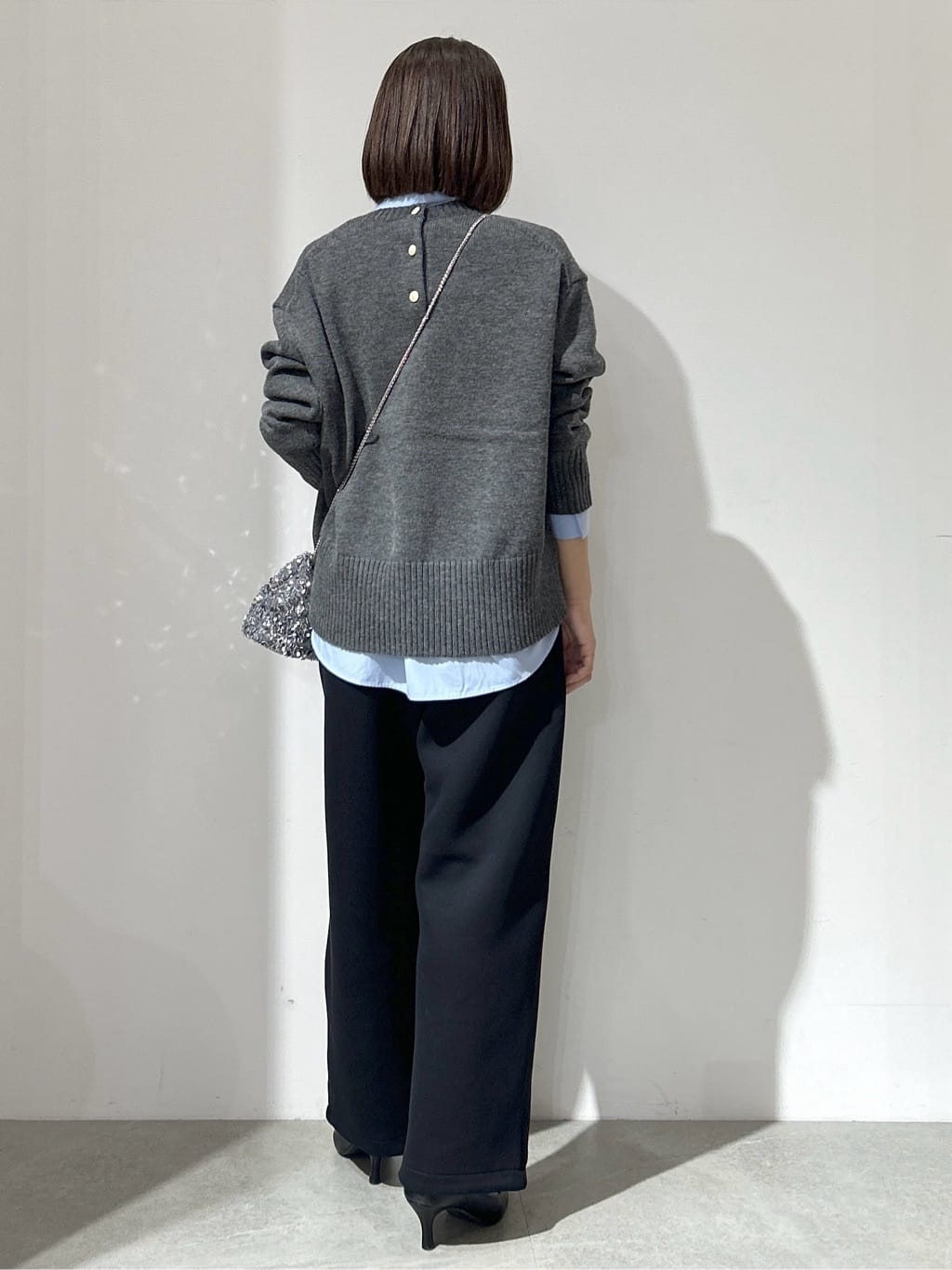 NAKAさんの「OPAQUE.CLIP｜ポケット刺繍レギュラーカラーシャツ【洗濯機OK】」を使ったコーディネート