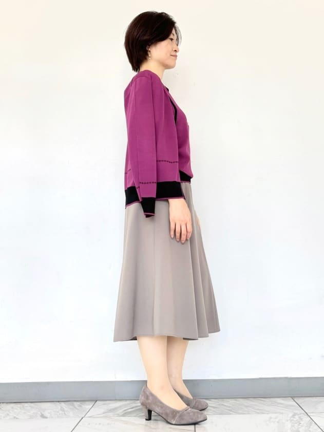 hamaさんの「Reflect｜【WEB先行カラーあり／手洗い可／アンサンブル可】バイカラーカーディガン」を使ったコーディネート