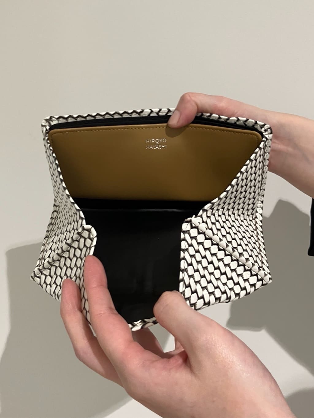 Cさんの「HIROKO HAYASHI｜OTTICA（オッティカ）長財布ミニ」を使ったコーディネート