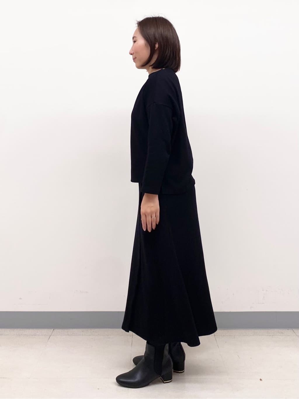 YUKARIさんの「INDIVI｜【名品／撥水／抗菌防臭】ショート丈リサイクルダウンコート」を使ったコーディネート