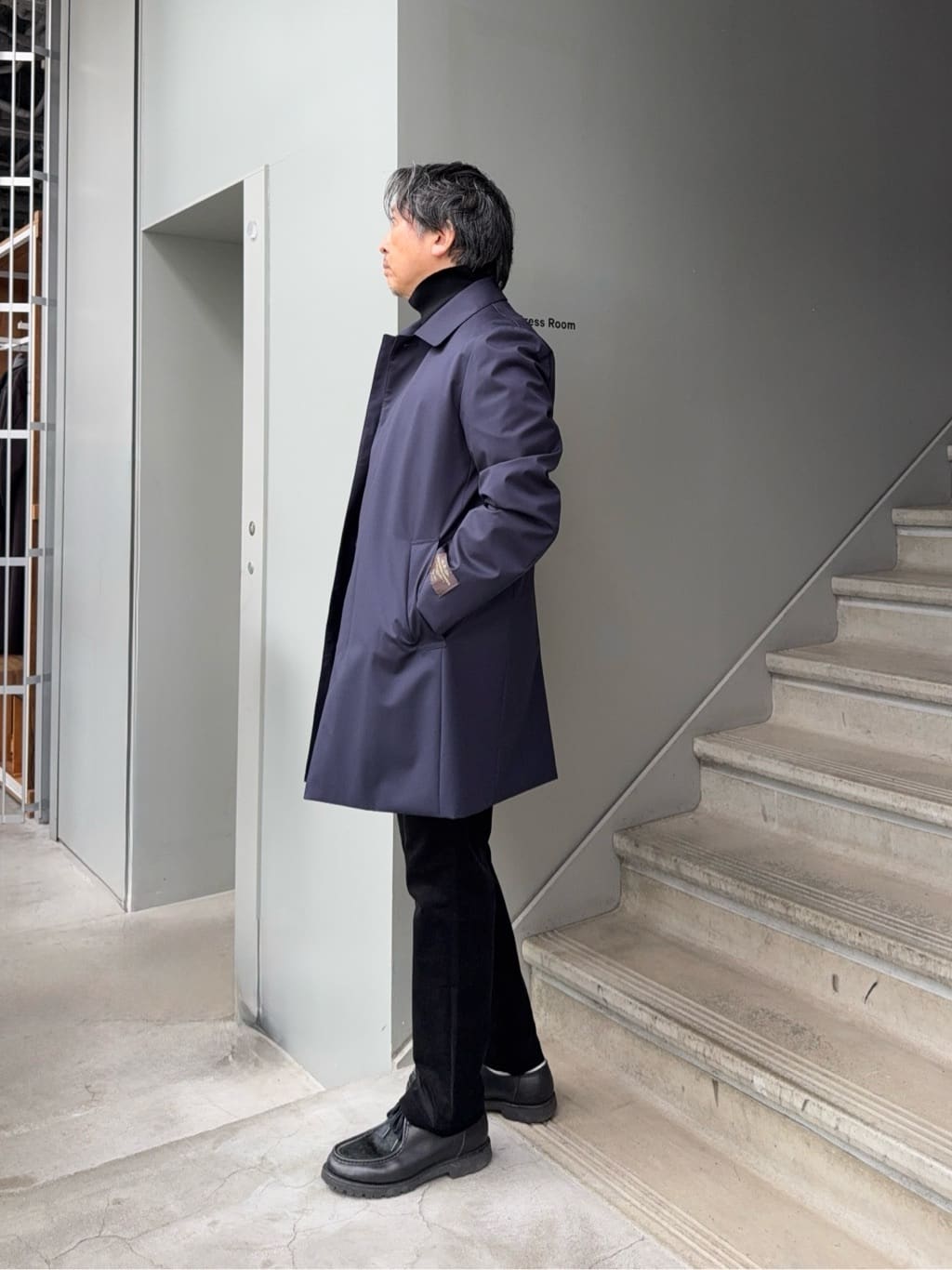 デザイナーTAKEman さんの「TAKEO KIKUCHI｜サイドゴアストレッチコーデュロイパンツ」を使ったコーディネート