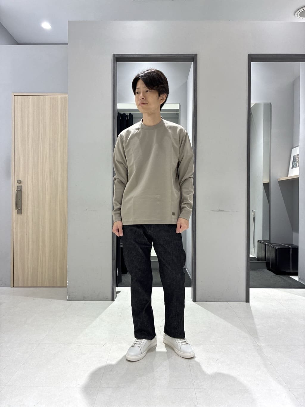 わいずみさんの「TAKEO KIKUCHI｜ストレッチ テーラードＴシャツ」を使ったコーディネート