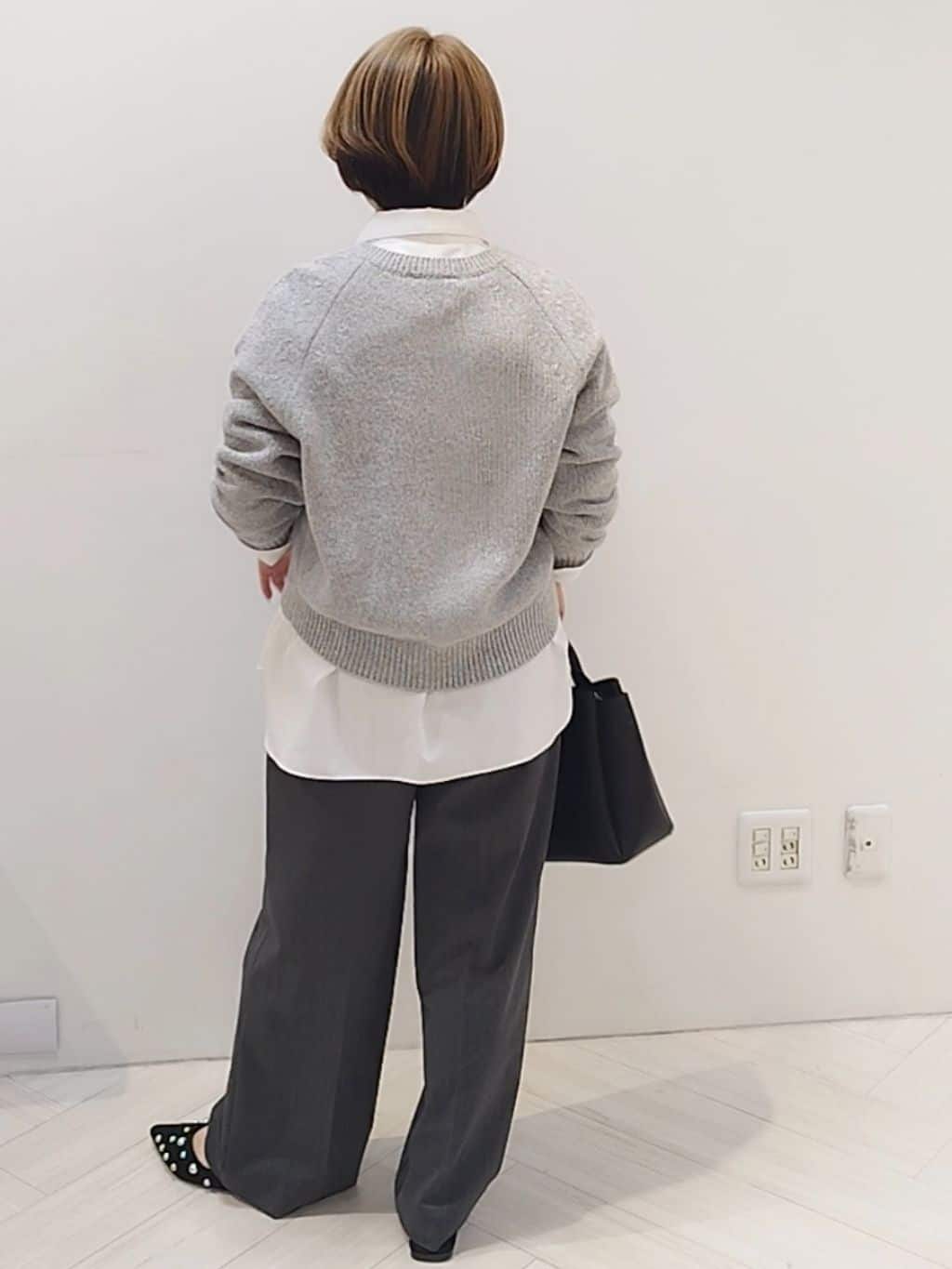 s u g iさんの「UNTITLED｜【セットアップ可/ゆったり】ウール混ラメニット」を使ったコーディネート