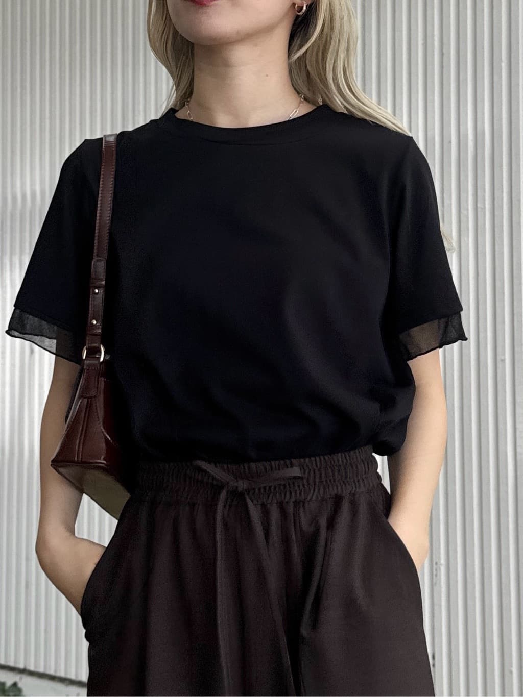 omaさんの「THE SHOP TK｜【ひんやり/UV/洗濯機OK】袖シアーTシャツ」を使ったコーディネート